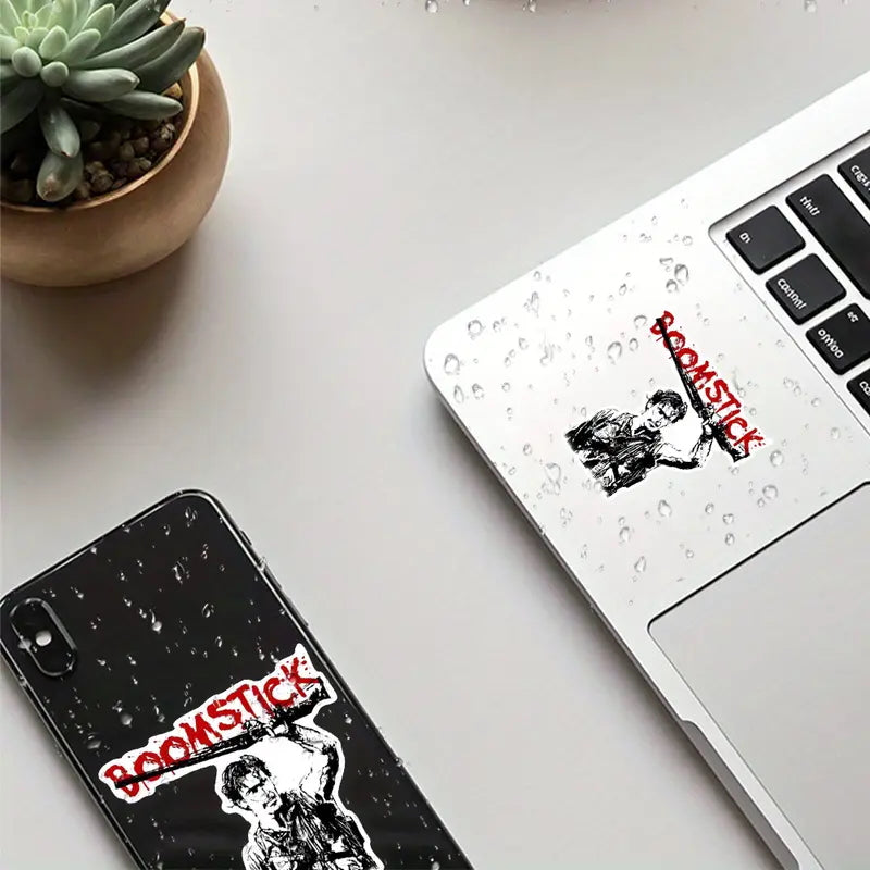 Adesivo Sticker Ash L'armata delle tenebre, Boomstick, horror film di Sam Raimi cult movie per auto, cover cellulare