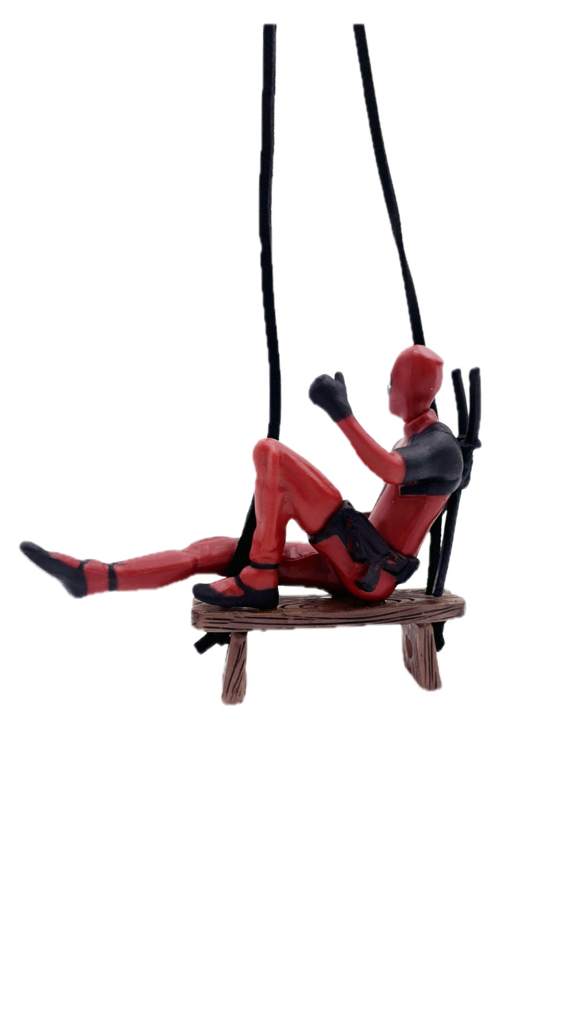 Personaggio Deadpool sull'altalena OK steso, ciondolo per auto o allestimento scrivania, laccetto incluso