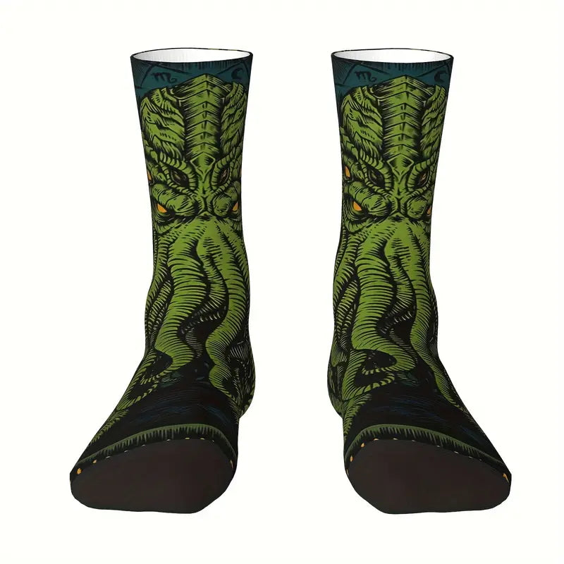 Calzini socks Cthulhu verde, personaggio immaginario Lovecraft, romanzo unisex