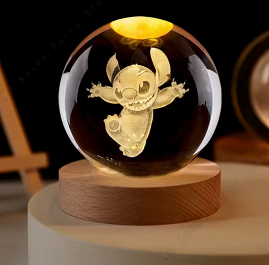 Sfera luminosa led Stitch RGB colorato modello Happy con telecomando, sfera cristallo grande 8cm, con base e luce a led USB colorato, con interruttore, luce notturna, confezione regalo inclusa